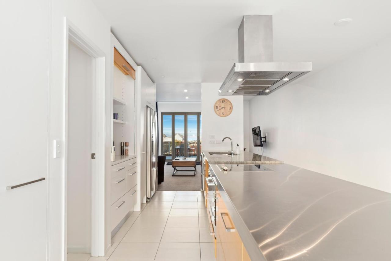 Lakeview Luxury - Taupo Holiday Apartment Bagian luar foto